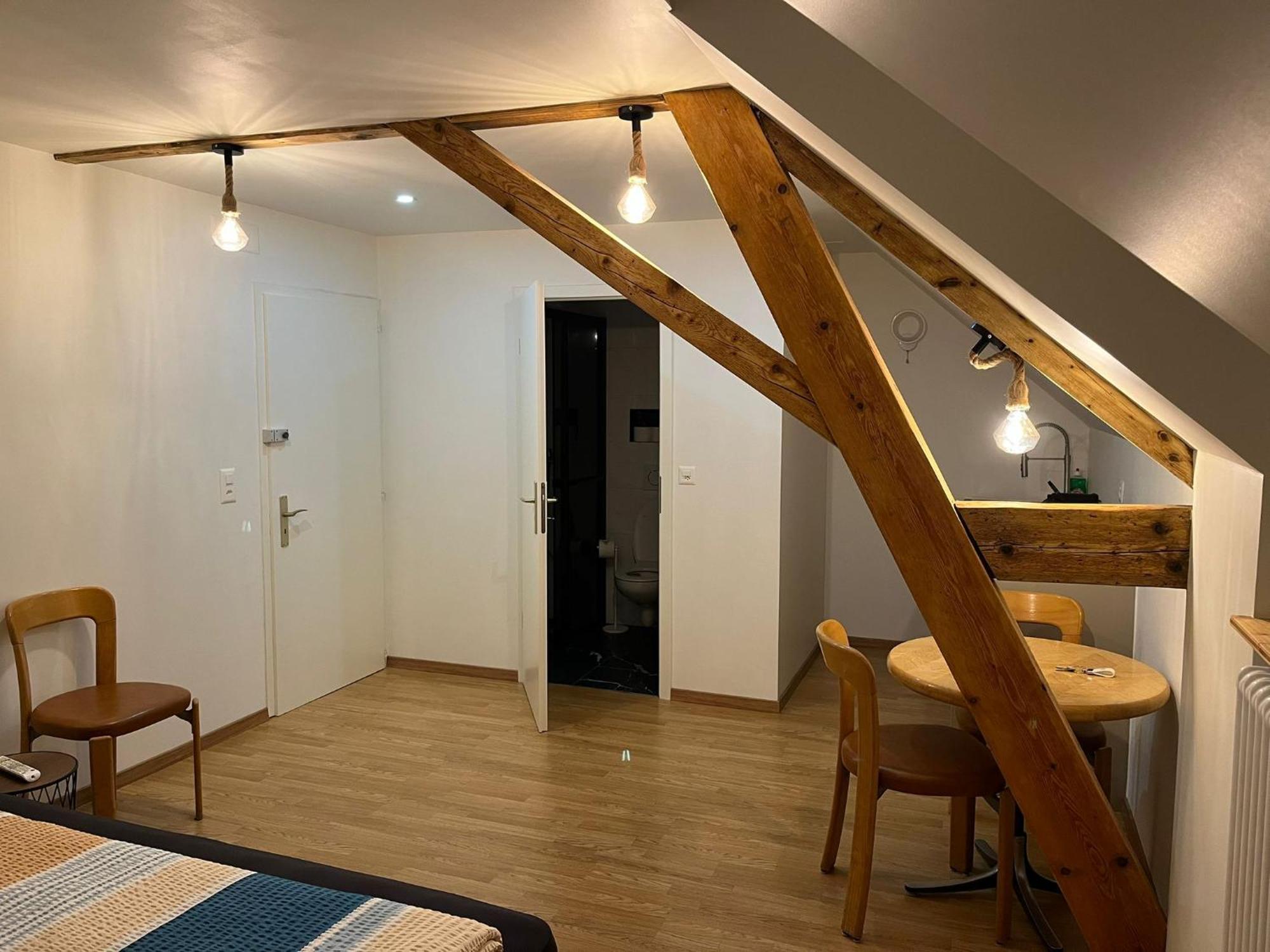 Studio Cosy Au Centre De Couvet מראה חיצוני תמונה