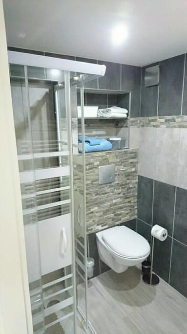 Studio Cosy Au Centre De Couvet מראה חיצוני תמונה