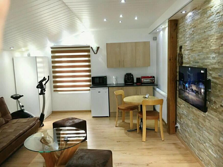 Studio Cosy Au Centre De Couvet מראה חיצוני תמונה